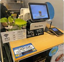 소개서에 수록된 실제 매장 카운터의 QR 참여 안내물